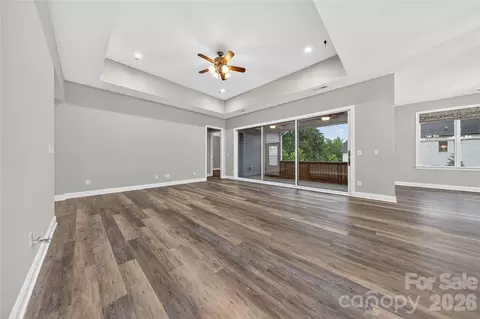 Living - 6044 Candlestick Ln, Lancaster, SC 29720 photo 2 of 5