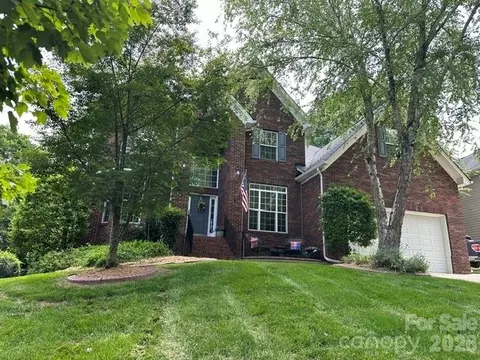 235 Shoreline Pkwy, Tega Cay, SC 29708