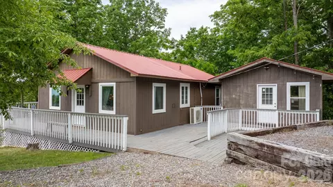 7042 Martin Ln, Morganton, NC 28655