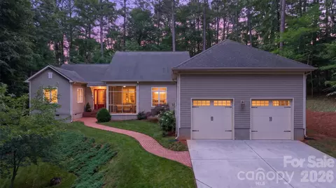 2932 Oakdale Rd, Charlotte, NC 28216