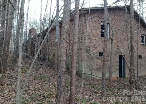5001 Mecum Rd, Walkertown, NC 27051