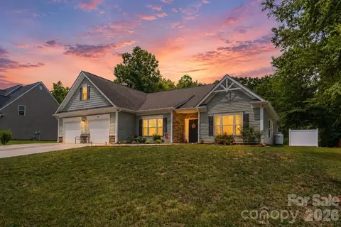 149 Windstone Dr, Troutman, NC 28166