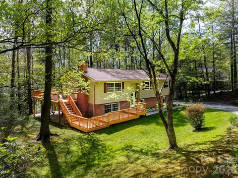 145 Jeter Mountain Rd, Hendersonville, NC 28739