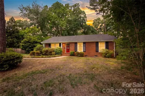 5100 Kimwood Pl, Charlotte, NC 28205