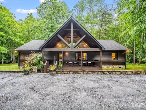 124 Golden Creek Trl, Union Mills, NC 28167