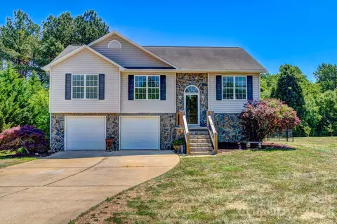 204 Black Rock School 12 Rd #12, Cherryville, NC 28021