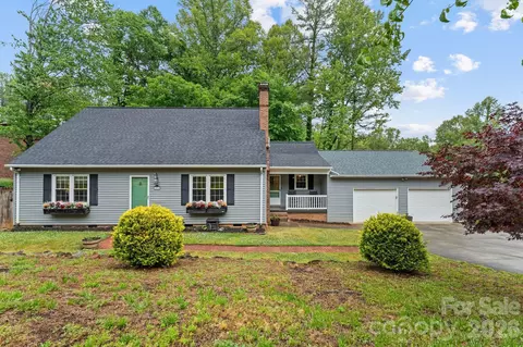 1014 Bramblewood Ne Ct NE, Lenoir, NC 28645