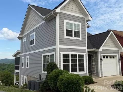 66 Tudor Way, Black Mountain, NC 28711