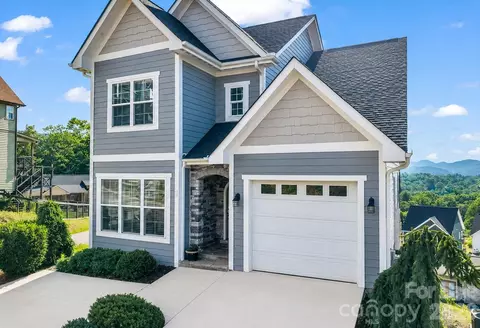 66 Tudor Way, Black Mountain, NC 28711