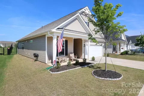 Exterior - 3227 Laurel Brook Dr, Denver, NC 28037 photo 1 of 3