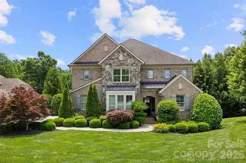 8703 Deakin Ct, Waxhaw, NC 28173