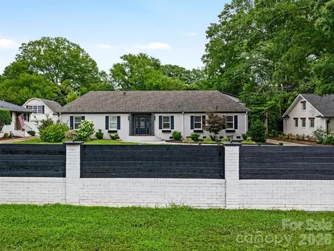 3319 Providence Rd, Charlotte, NC 28211