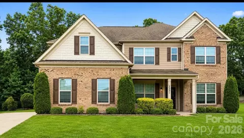 2331 Balting Glass Dr, Indian Trail, NC 28079