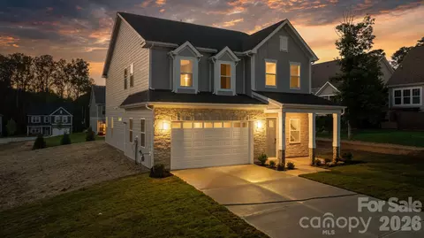 3875 12th Street Ne Ct NE, Hickory, NC 28601