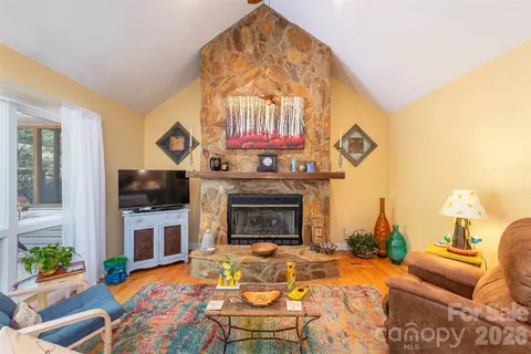 132 Rumbling Bald Rd, Lake Lure, NC 28746
