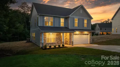 3869 12th Street Ne Ct NE, Hickory, NC 28601