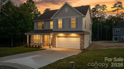3869 12th Street Ne Ct NE, Hickory, NC 28601