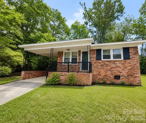 405 Isom St, Lancaster, SC 29720