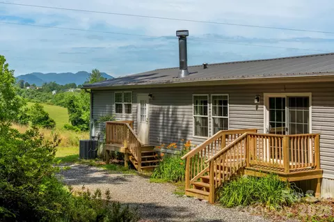 351 Mag Sluder Rd, Alexander, NC 28701
