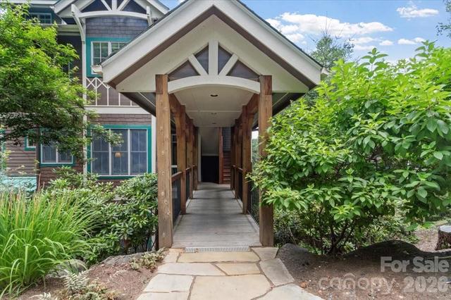 45 Creekside I202 Way #I/202, Burnsville, NC 28714