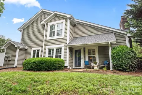 7227 Meeting St, Charlotte, NC 28210