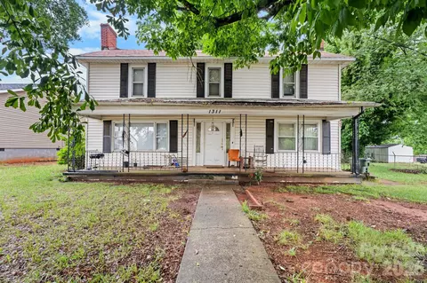 1311 N College Ave, Newton, NC 28658