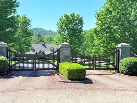 Exterior - Mapleton Lane, Columbus, NC 28722 photo 3 of 3