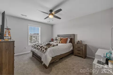 Bedroom - 4546 Dover Ct, Denver, NC 28037 photo 3 of 6