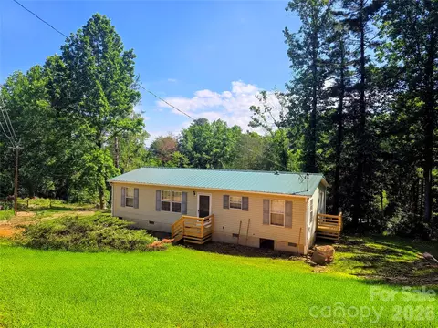 2094 Wilson Rd, Asheville, NC 28806