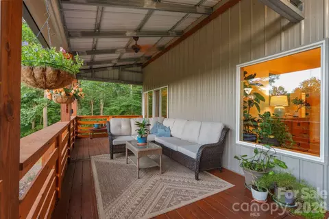 Exterior - 9870 Harvest Ln, Davidson, NC 28036 photo 4 of 9