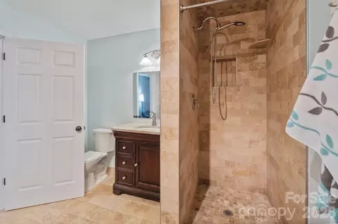 Bath - 9870 Harvest Ln, Davidson, NC 28036 photo 5 of 5