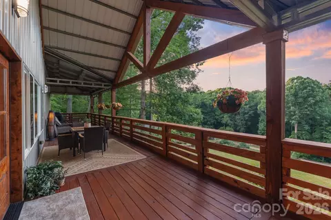 Exterior - 9870 Harvest Ln, Davidson, NC 28036 photo 3 of 9