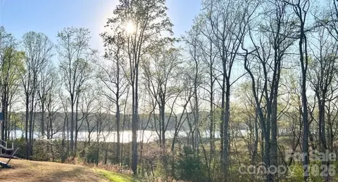 4518 Duplin Dr, Charlotte, NC 28214