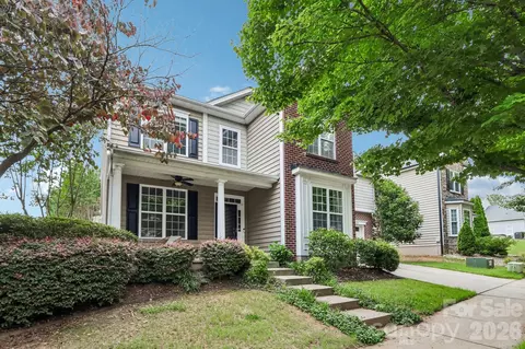 13713 Delstone Dr, Huntersville, NC 28078