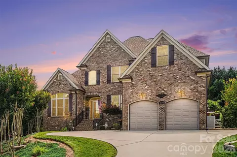 1694 Avalon Dr, Rock Hill, SC 29730