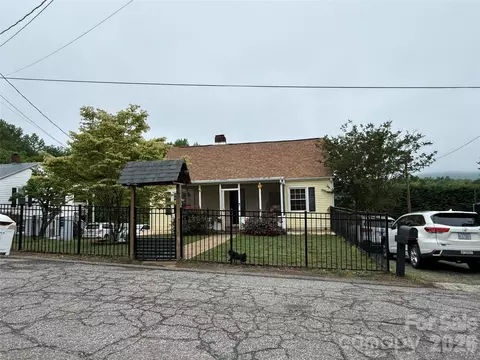 709 Dixie Nw Ave NW, Valdese, NC 28690
