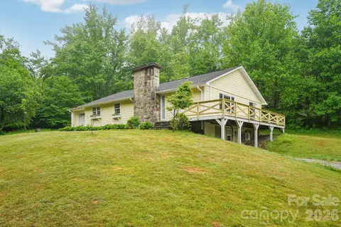 434 Dovers Branch Rd, Burnsville, NC 28714