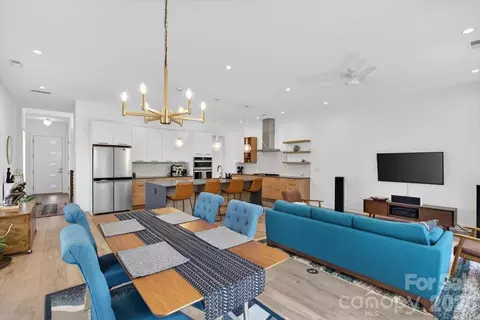 120 Mattoon St, Charlotte, NC 28216