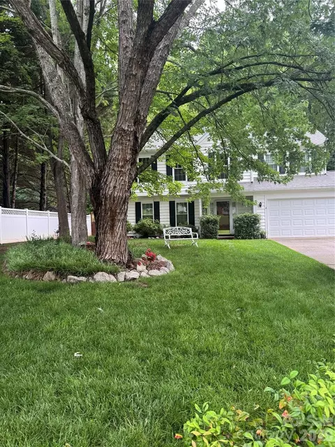 3009 Oakcroft Dr, Matthews, NC 28105