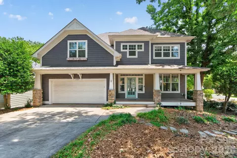 21313 Island Forest Dr, Cornelius, NC 28031