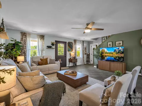 Living - 157 Cherry Ridge Dr, Bostic, NC 28018 photo 2 of 3