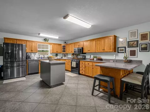 Kitchen - 157 Cherry Ridge Dr, Bostic, NC 28018 photo 2 of 6