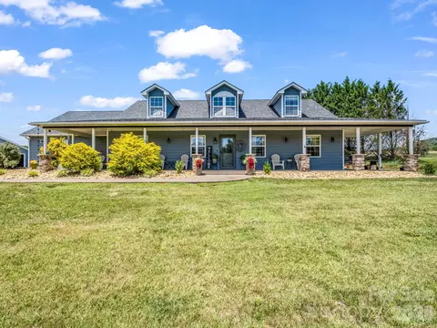 Exterior - 157 Cherry Ridge Dr, Bostic, NC 28018 photo 2 of 5