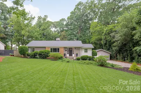 3227 Driftwood Dr, Charlotte, NC 28205