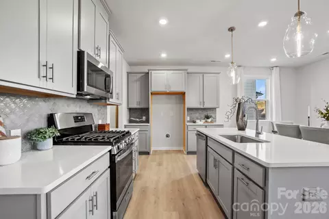 Kitchen - 403 Silver Birch Ct, Shelby, NC 28152 photo 3 of 3