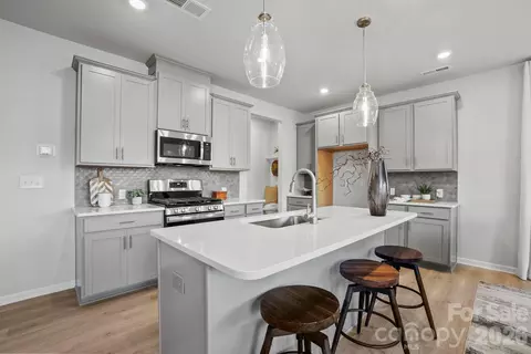403 Silver Birch Ct, Shelby, NC 28152