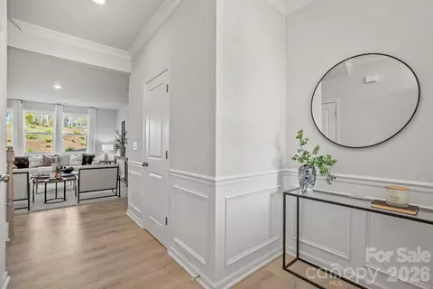 Entry Way - 403 Silver Birch Ct, Shelby, NC 28152 photo 2 of 4