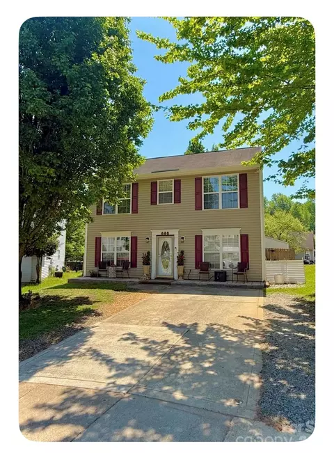 409 Goosedown Ct, Charlotte, NC 28216