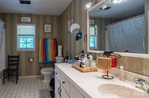 Bath - 47 Johnson Dr, Marion, NC 28752 photo 1 of 1