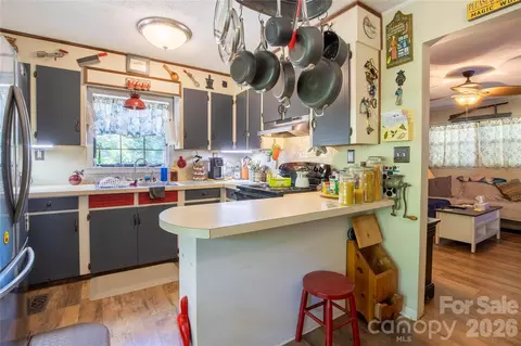 Kitchen - 47 Johnson Dr, Marion, NC 28752 photo 1 of 2